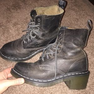 DOC MARTINS size 7